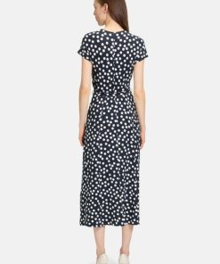 Coltongonzales.shop09df1fbc3f 2