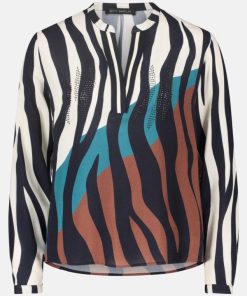 Coltongonzales.shop2bdcf00006 4