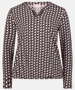 Coltongonzales.shop58d4bd8393 4