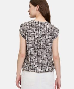 Coltongonzales.shop5e20b94ffd 2