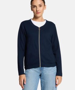 Coltongonzales.shop5fb3776d83 1