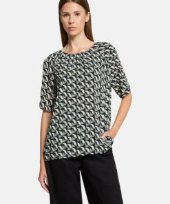 Coltongonzales.shop63b4527a87 1