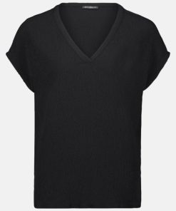 Coltongonzales.shop63f9fc78de 4