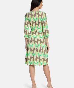 Coltongonzales.shop8cf8ca9323 3