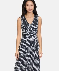 Coltongonzales.shop94657b2806 1