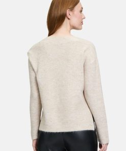 Coltongonzales.shope51935bb54 3